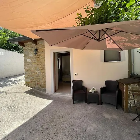 ベッド・アンド・ブレックファスト Dolce Luna Casa 3*