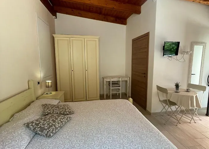 Dolce Luna Casa Bed and Breakfast